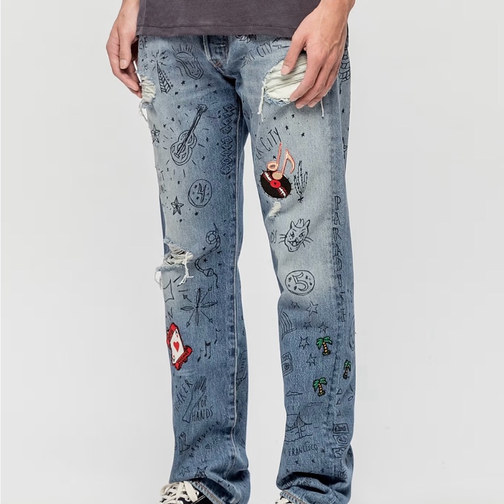 NWT 501 LEVI'S ORIGINAL FIT SCRIBBLE JEANS - Picture 2 of 6